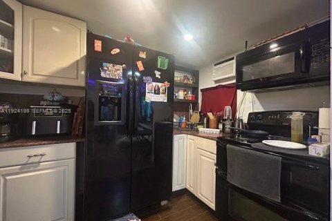 Купить виллу или дом в Форт-Лодердейл, Флорида 3 спальни, 61.32м2, № 1982232 - фото 11