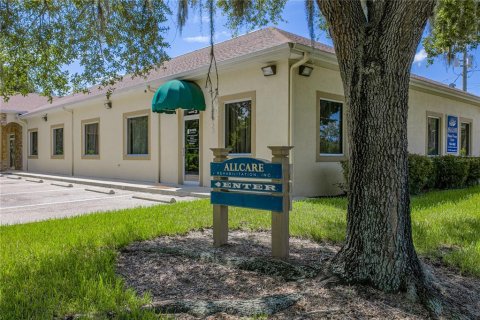 Propiedad comercial en alquiler en Plant City, Florida, 568.38 m2 № 2284607 - foto 3