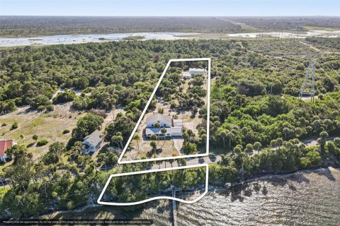 House in St. Lucie, Florida 6 bedrooms, 914.62 sq.m. № 2088369