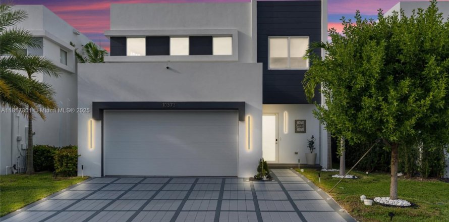 Casa en Doral, Florida 4 dormitorios, 223.15 m2 № 1942593