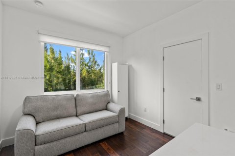 Casa en alquiler en Doral, Florida, 4 dormitorios, 223.15 m2 № 1942593 - foto 30