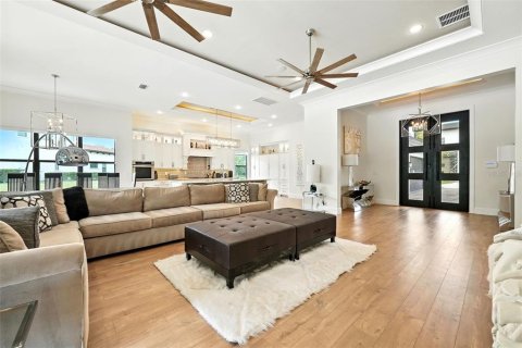 Casa en venta en Kissimmee, Florida, 7 dormitorios, 479 m2 № 1916977 - foto 8