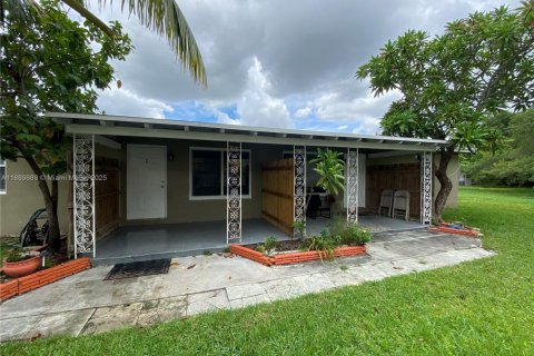 Casa en alquiler en Hollywood, Florida, 2 dormitorios, 73.49 m2 № 1939218 - foto 21