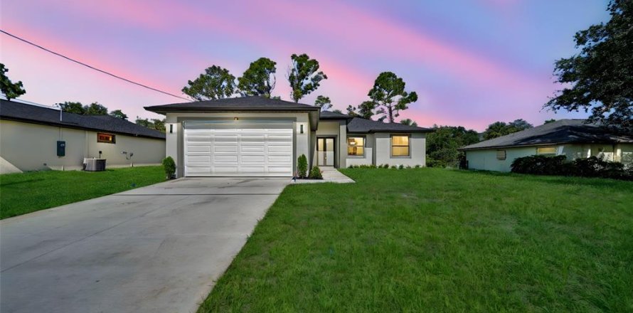 House in Port Charlotte, Florida 3 bedrooms, 153.85 sq.m. № 1856503