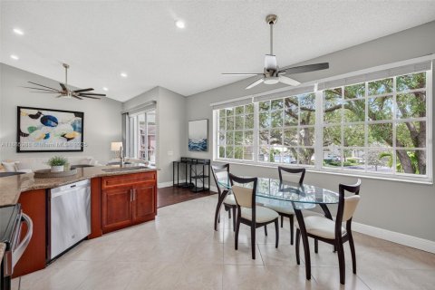 Condominio en venta en Coral Springs, Florida, 3 dormitorios, 171.87 m2 № 1895896 - foto 23