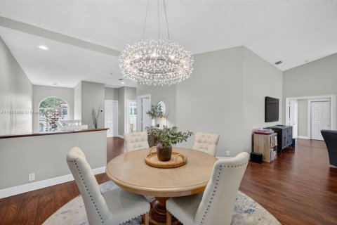 Condominio en venta en Coral Springs, Florida, 3 dormitorios, 171.87 m2 № 1895896 - foto 7