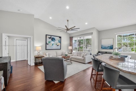 Condominio en venta en Coral Springs, Florida, 3 dormitorios, 171.87 m2 № 1895896 - foto 2