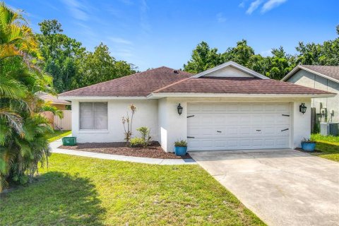 Casa en venta en Winter Springs, Florida, 3 dormitorios, 162.67 m2 № 1909606 - foto 1