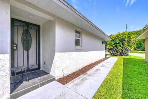 Casa en venta en Winter Springs, Florida, 3 dormitorios, 162.67 m2 № 1909606 - foto 3