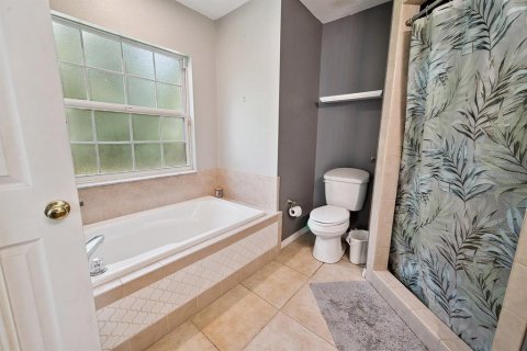 Casa en venta en Fort White, Florida, 3 dormitorios, 150.32 m2 № 1917788 - foto 28