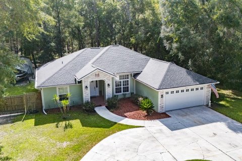 Casa en venta en Fort White, Florida, 3 dormitorios, 150.32 m2 № 1917788 - foto 2