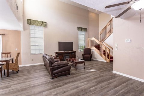 House in Palm Coast, Florida 4 bedrooms, 159.98 sq.m. № 2339696 - photo 3