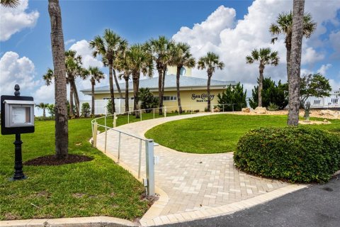 House in Palm Coast, Florida 4 bedrooms, 159.98 sq.m. № 2339696 - photo 24