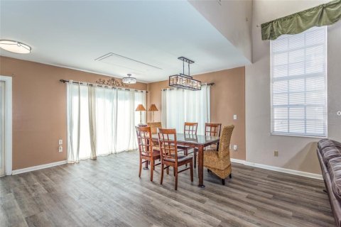 House in Palm Coast, Florida 4 bedrooms, 159.98 sq.m. № 2339696 - photo 6