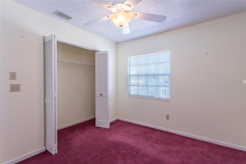 House in Palm Coast, Florida 4 bedrooms, 159.98 sq.m. № 2339696 - photo 18