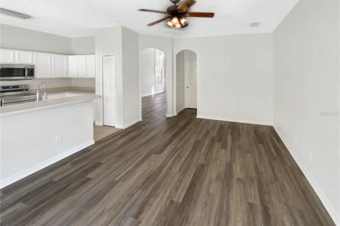 House in Orlando, Florida 4 bedrooms, 237.74 sq.m. № 1615124 - photo 16