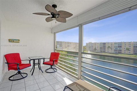 Condo in Dania Beach, Florida, 2 bedrooms  № 2153073 - photo 4