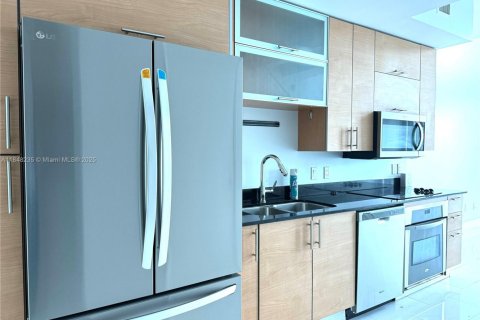 Copropriété à louer à Miami, Floride: 2 chambres, 106.65 m2 № 1848894 - photo 3