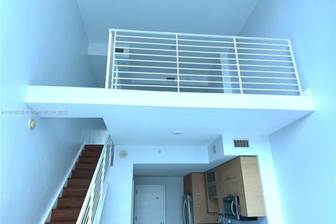 Copropriété à louer à Miami, Floride: 2 chambres, 106.65 m2 № 1848894 - photo 10