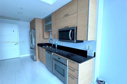 Copropriété à louer à Miami, Floride: 2 chambres, 106.65 m2 № 1848894 - photo 4