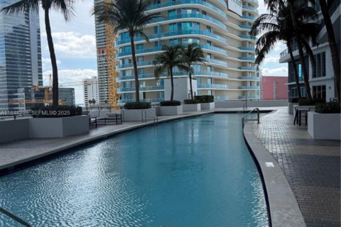 Снять в аренду кондоминиум в Майами, Флорида 2 спальни, 106.65м2, № 1848894 - фото 25