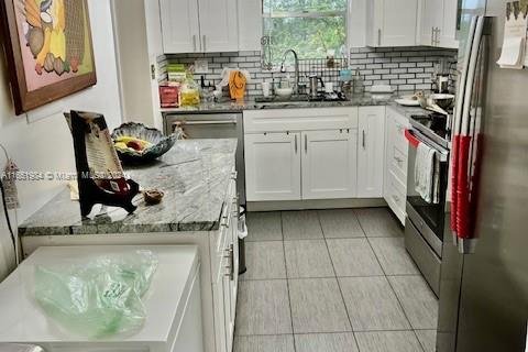 Condo in Lauderhill, Florida, 2 bedrooms  № 1692679 - photo 13