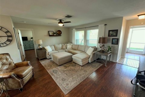 Villa ou maison à vendre à Englewood, Floride: 2 chambres, 121.33 m2 № 2233520 - photo 3