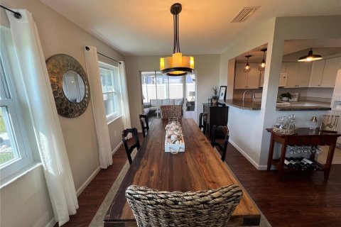 Villa ou maison à vendre à Englewood, Floride: 2 chambres, 121.33 m2 № 2233520 - photo 12