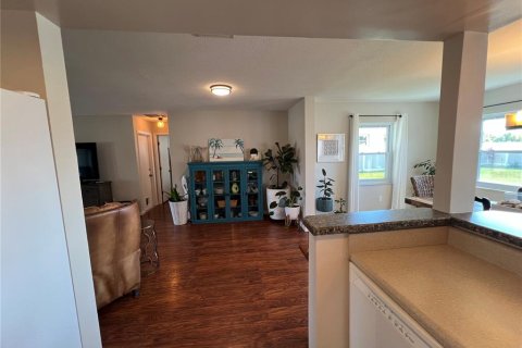Villa ou maison à vendre à Englewood, Floride: 2 chambres, 121.33 m2 № 2233520 - photo 8
