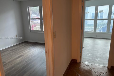 Снять в аренду кондоминиум в Бойнтон-Бич, Флорида 2 спальни, 70.42м2, № 1991960 - фото 8