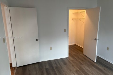 Снять в аренду кондоминиум в Бойнтон-Бич, Флорида 2 спальни, 70.42м2, № 1991960 - фото 11