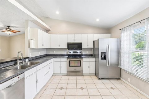 Villa ou maison à vendre à Orlando, Floride: 4 chambres, 154.4 m2 № 2416829 - photo 6
