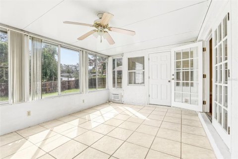 Villa ou maison à vendre à Orlando, Floride: 4 chambres, 154.4 m2 № 2416829 - photo 23