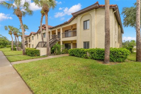 Condo in Palm Harbor, Florida, 3 bedrooms  № 2334016 - photo 2