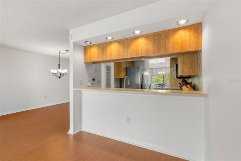 Condo in Palm Harbor, Florida, 3 bedrooms  № 2334016 - photo 20
