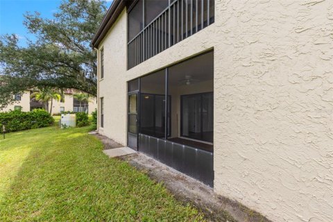 Condo in Palm Harbor, Florida, 3 bedrooms  № 2334016 - photo 25