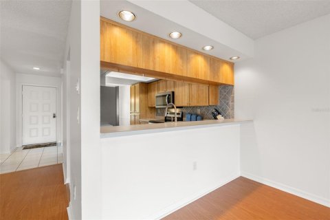 Condo in Palm Harbor, Florida, 3 bedrooms  № 2334016 - photo 18