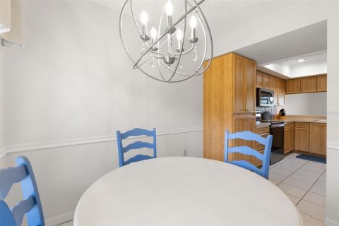 Condo in Palm Harbor, Florida, 3 bedrooms  № 2334016 - photo 8