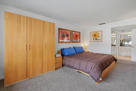 Condo in Sarasota, Florida, 2 bedrooms  № 1679421 - photo 16