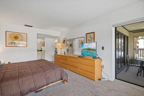 Condo in Sarasota, Florida, 2 bedrooms  № 1679421 - photo 17
