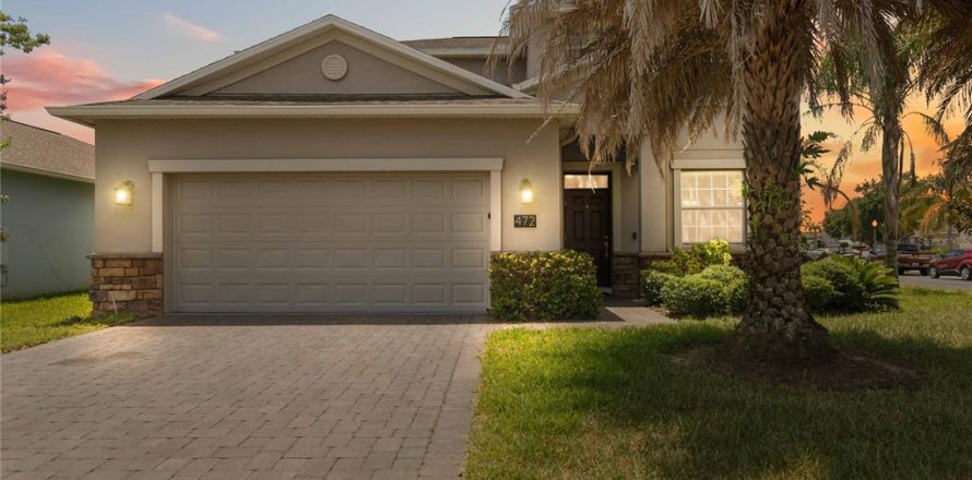 House in Davenport, Florida 4 bedrooms, 239.41 sq.m. № 2132452