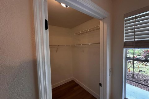 Condominio en alquiler en Orlando, Florida, 2 dormitorios, 94.85 m2 № 2147681 - foto 17