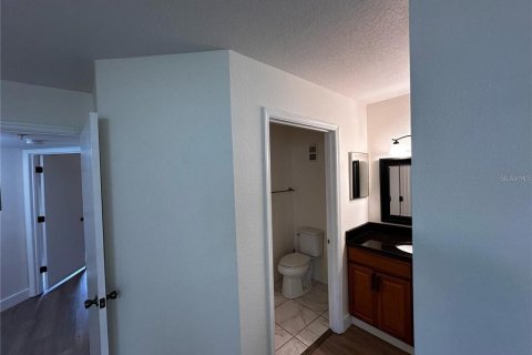 Condominio en alquiler en Orlando, Florida, 2 dormitorios, 94.85 m2 № 2147681 - foto 24