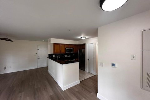 Condominio en alquiler en Orlando, Florida, 2 dormitorios, 94.85 m2 № 2147681 - foto 9
