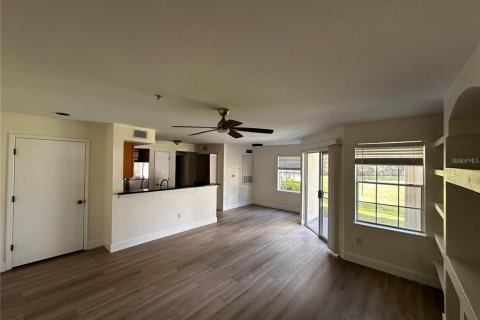 Condominio en alquiler en Orlando, Florida, 2 dormitorios, 94.85 m2 № 2147681 - foto 5