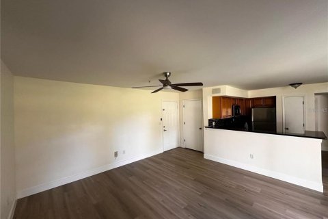 Condominio en alquiler en Orlando, Florida, 2 dormitorios, 94.85 m2 № 2147681 - foto 6