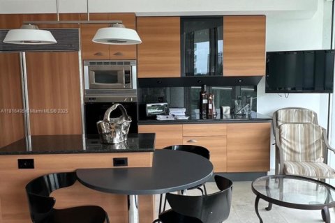 Снять в аренду кондоминиум в Авентура, Флорида 4 спальни, 265.7м2, № 1770405 - фото 4