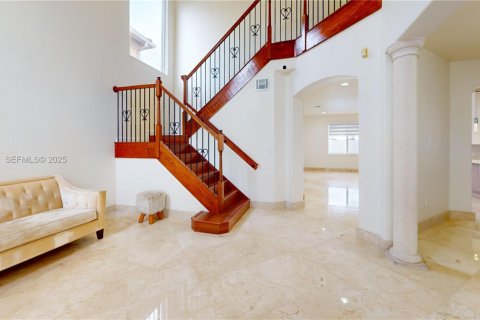 Casa en alquiler en Miami, Florida, 4 dormitorios, 279.82 m2 № 1986834 - foto 6