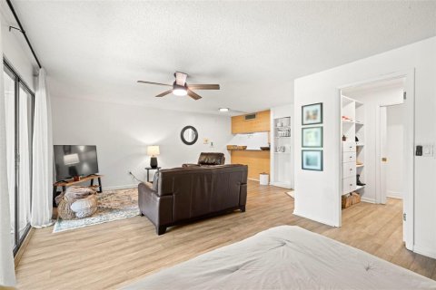 Condo in Tampa, Florida, 4 rooms  № 1626269 - photo 21