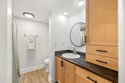 Condo in Tampa, Florida, 4 rooms  № 1626269 - photo 24